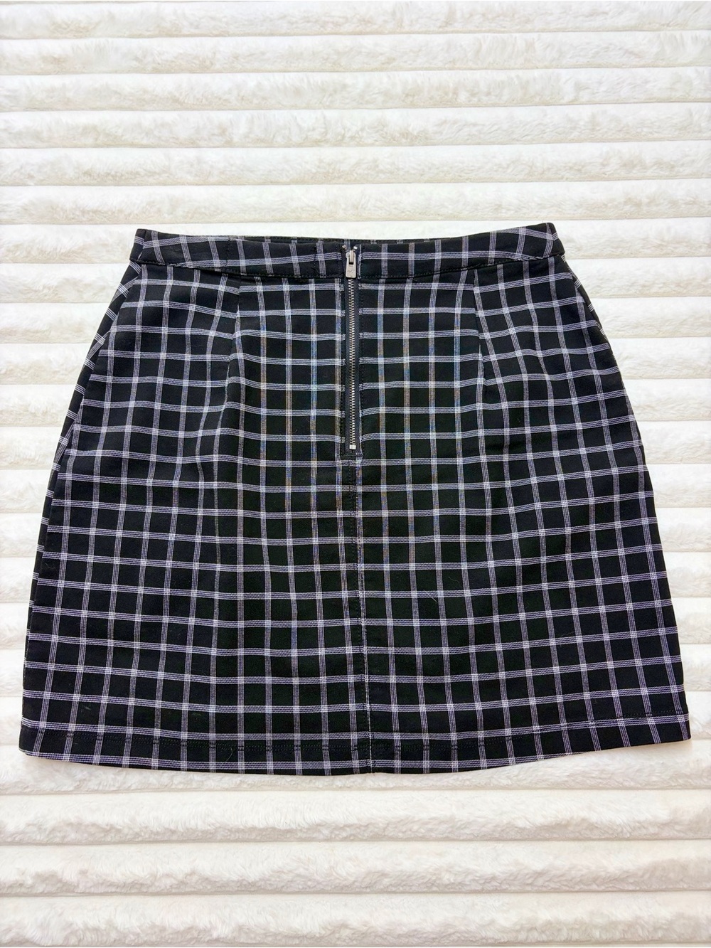 Hollister Black & White Plaid Zip-Front Mini Skirt